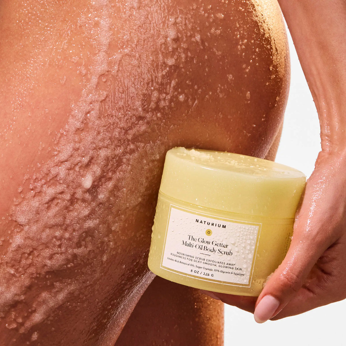 the-glow-getter-multi-oil-body-scrub-m0 NATR-40028-Alt-Image-The_Glow_Getter_Multi-Oil_Body_Scrub-07.webp