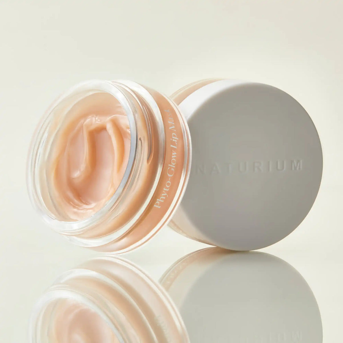phyto-glow-lip-mask-p7 phyto-lipmask_0607-crop.webp