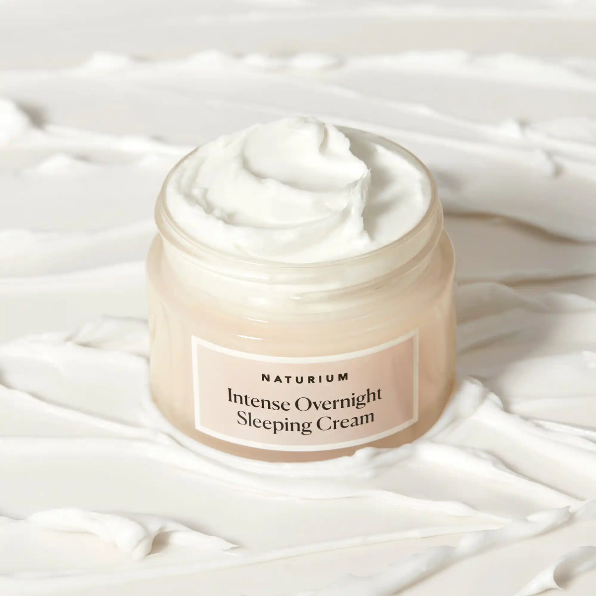 intense-overnight-sleeping-cream-g1 sleepingcream_0880-crop_1.webp